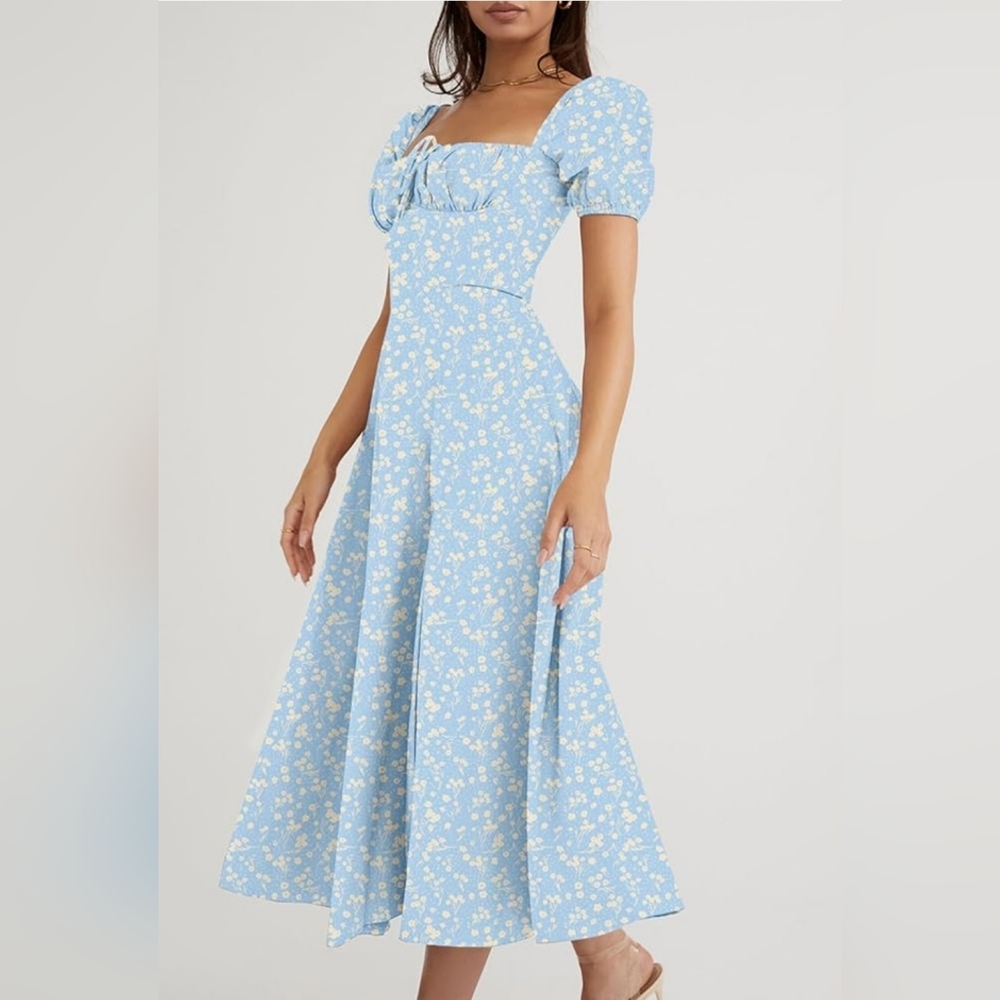 Blue And White Floral Cottage Core Dress - Picture 12 of 12